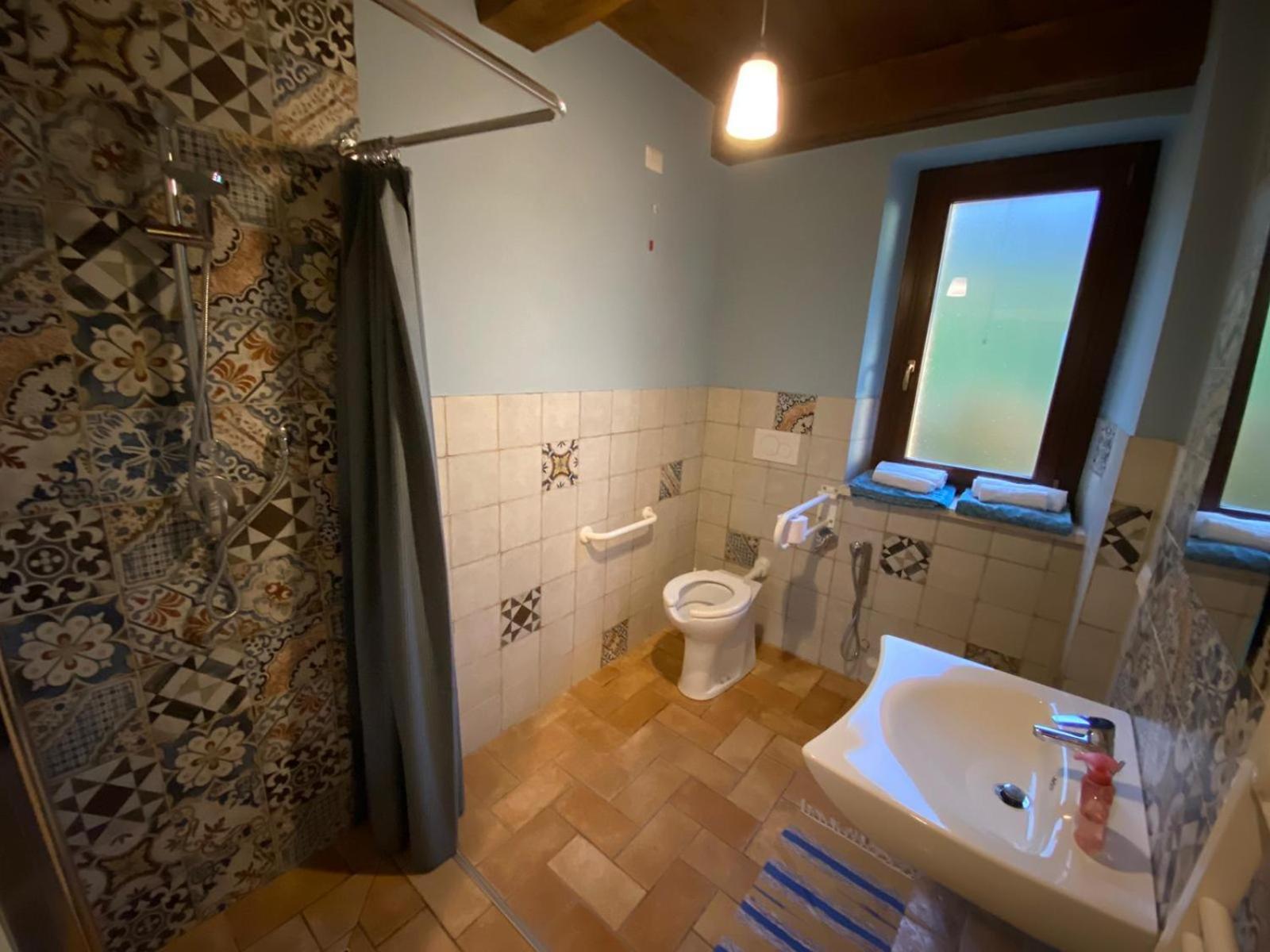 Agriturismo Sant'Angelo Holiday Farm 구알도카타네오 외부 사진