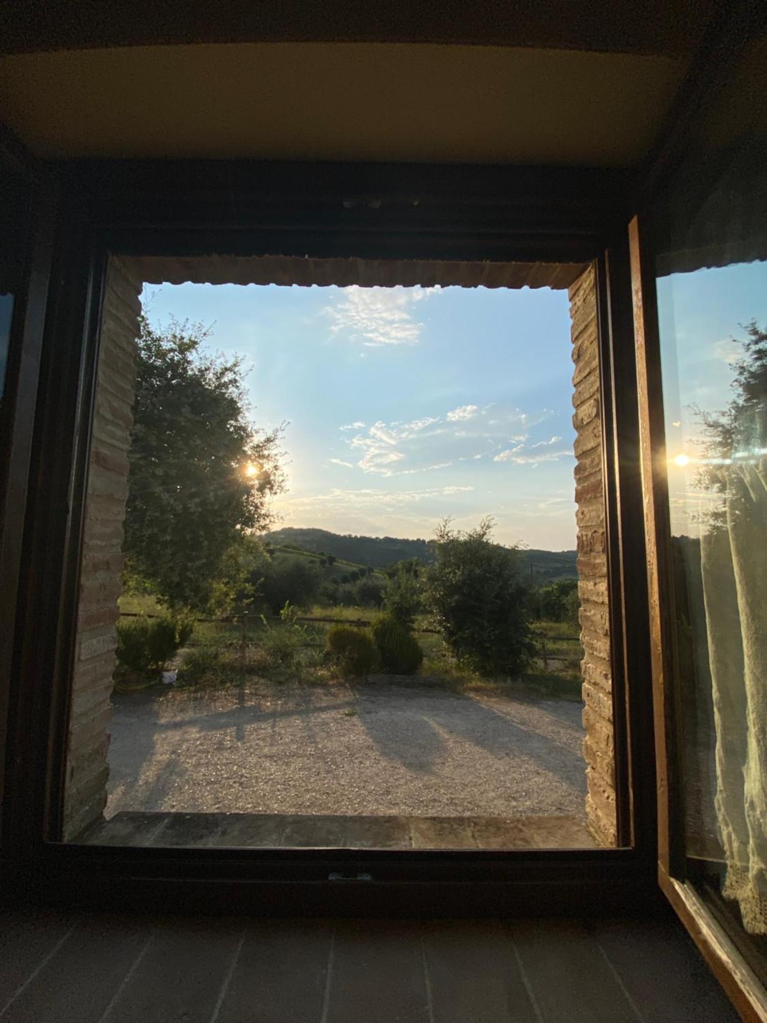 Agriturismo Sant'Angelo Holiday Farm 구알도카타네오 외부 사진